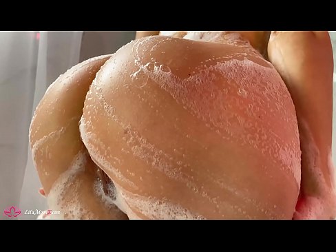 ❤️ امرأة سمراء يستمني الهرة مع هزاز إلى النشوة الجنسية الشديدة في الحمام عندنا٪ ar.sex78.ru٪؛ ❌️